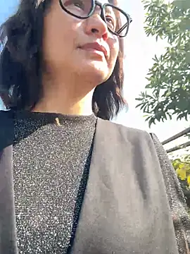 A-ZJunn online show from February 3, 6:40 am