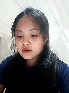 Pretty-haert online show from April 12, 2:20 pm