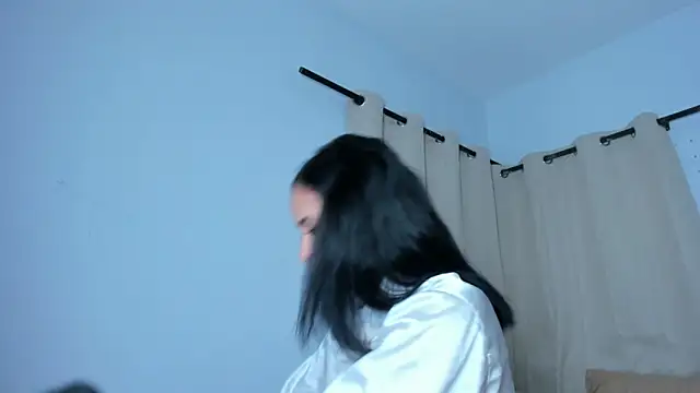 Samantha luv  online show from March 23, 3:23 am