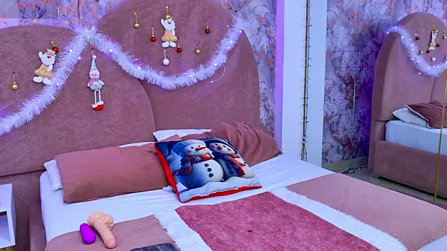 Emaa Vega online show from December 18, 12:43 pm