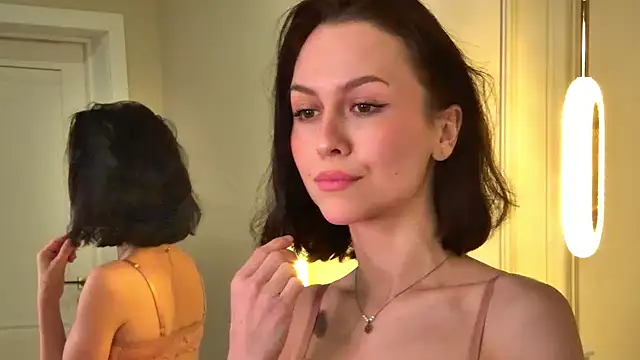 MonicaMercer online show from February 4, 7:55 am