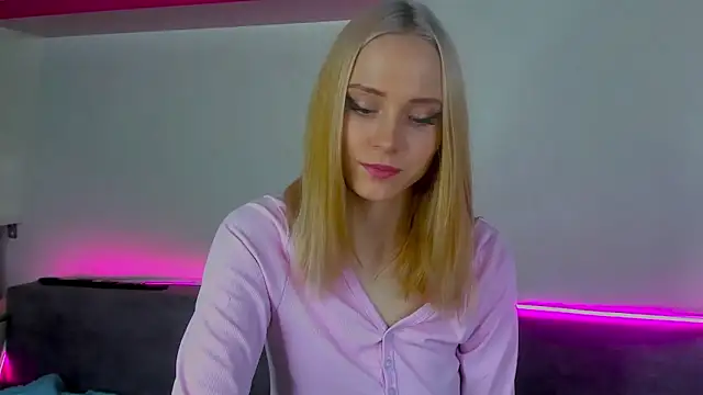 Gina Gina love online show from December 19, 11:13 am