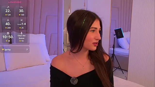 LisaDeviss online show from February 18, 6:18 pm