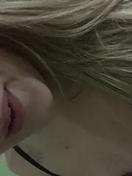 ninfetinhagata online show from March 11, 3:11 am