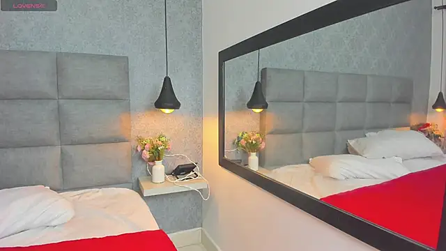 emilyy r online show from January 6, 6:44 pm