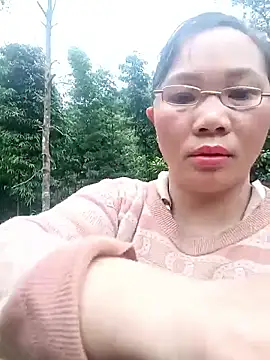 ava-dellght online show from February 22, 8:04 am