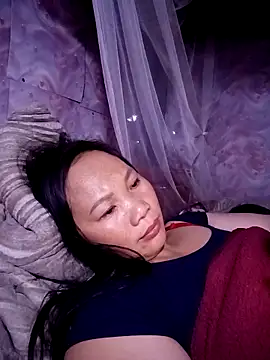 ava-dellght online show from April 23, 1:24 pm