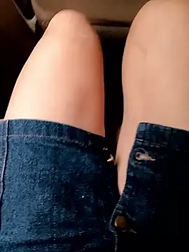 Baby-Linh online show from February 5, 8:39 am