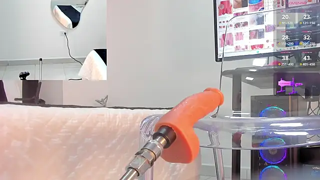 Lily Cole27 online show from June 29, 12:27 pm
