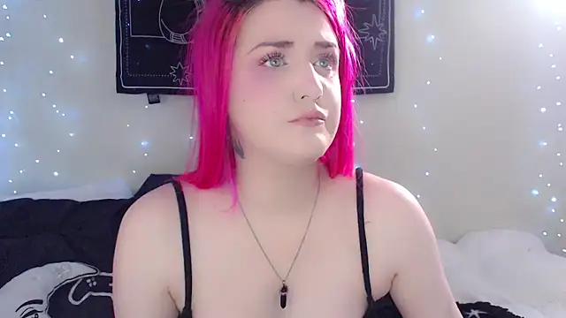 MaryMary  online show from January 16, 7:43 pm