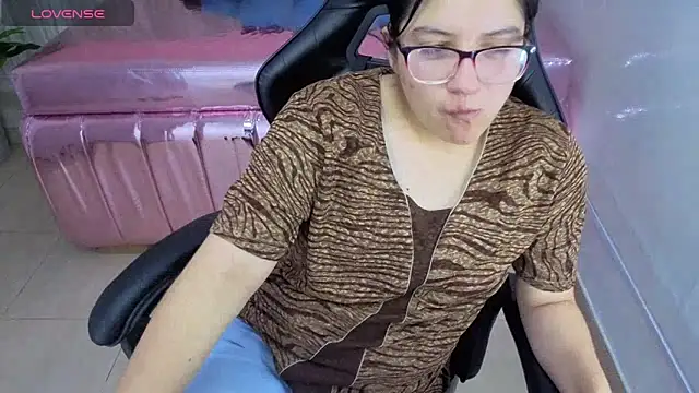 eva smit t online show from March 24, 2:39 am