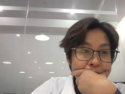 aakafei111 online show from December 4, 1:24 pm