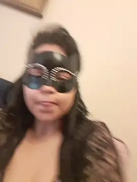 h4cPaolaMascherata online show from April 9, 3:17 pm