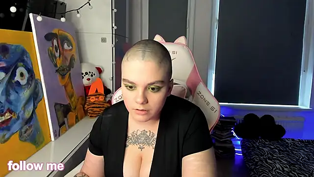 enigmastella online show from January 11, 11:15 am