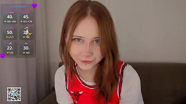 EvaaAnderson online show from March 13, 4:58 am