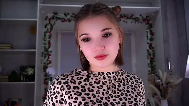 SolBurri online show from December 14, 2:50 am