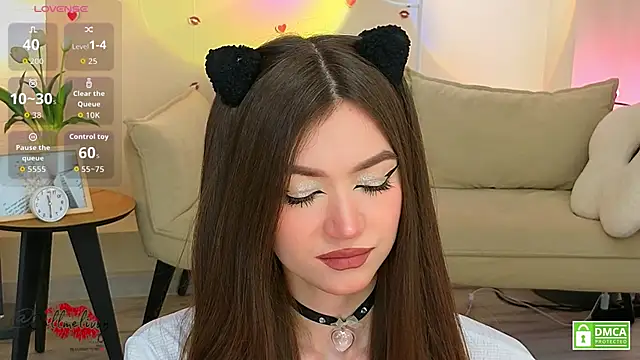 oliviaah  online show from March 11, 3:14 pm