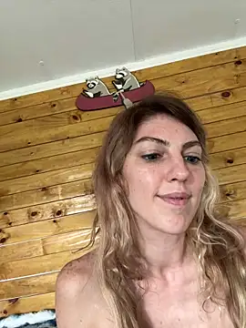 Snapshot of CelestialRuby chatting on October 2, 4:23 pm CelestialRuby online show from October 2, 4:23 pm