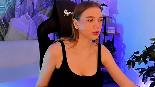 BellaHaadiid online show from December 21, 2:49 am