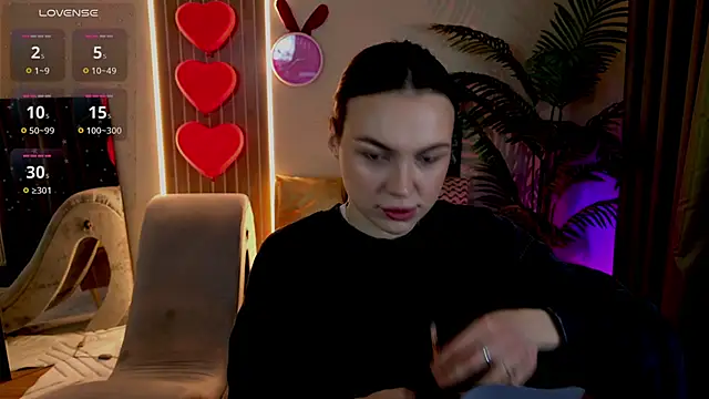 MaxinCarroll online show from March 19, 5:56 am