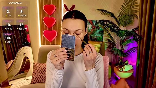 MaxinCarroll online show from March 29, 8:02 am