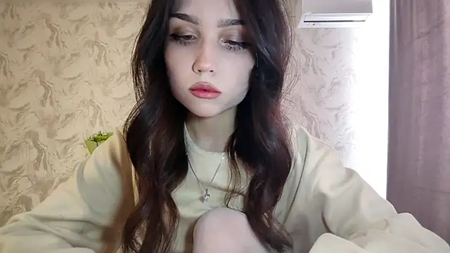 Qwami Amie online show from March 5, 5:58 am