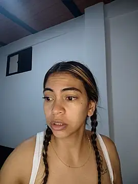 Evangeline Bonnet online show from March 27, 10:05 am