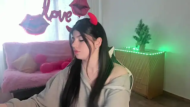 KisaModel online show from March 2, 7:26 am