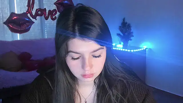 KisaModel online show from March 2, 1:27 am