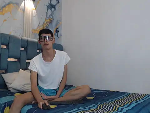 GOOD BOYS1 online show from January 12, 1:38 pm