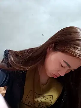 little-effy online show from April 3, 12:08 am