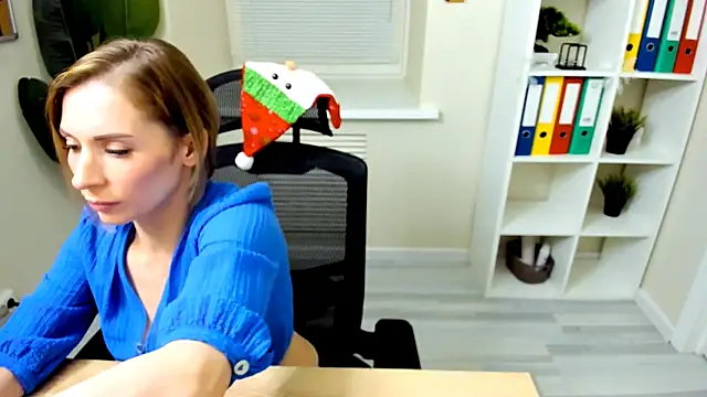 DakotaShelton online show from December 21, 6:06 am