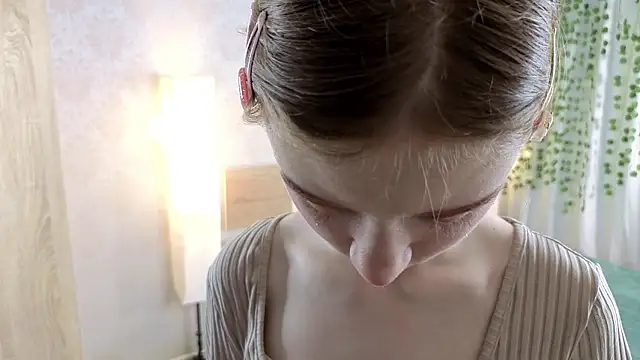 ViollaBloom online show from December 17, 6:56 pm