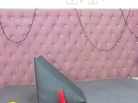 ValentinaFranco1 online show from January 7, 8:45 pm