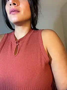 Lena-Williamss online show from March 4, 9:38 am