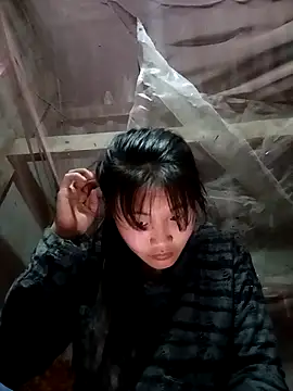 uyen syx online show from December 14, 12:44 pm