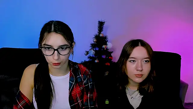 mila firee online show from December 16, 12:11 pm