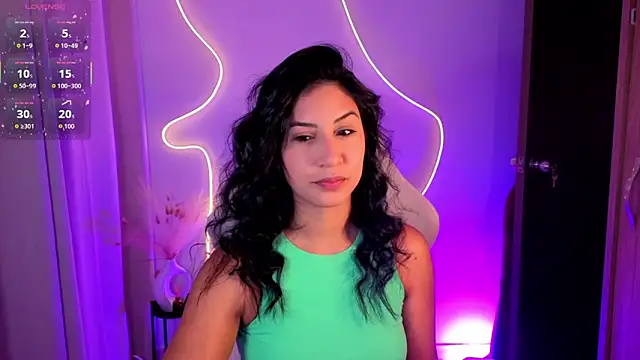 chloebum  online show from March 19, 11:14 am