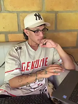 Glen connor 11 online show from March 9, 5:49 pm