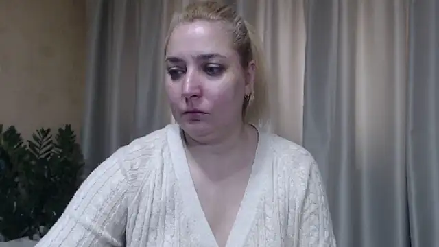 sweetpussy13 online show from March 13, 7:42 am