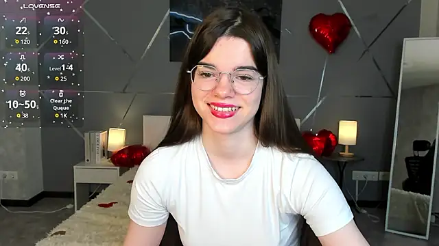 miss  evelyne online show from February 16, 1:05 am