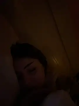 SilkyMira online show from April 12, 8:00 pm