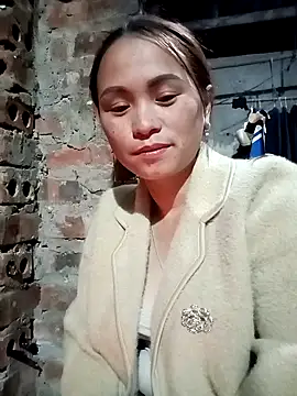 ngaytho004 online show from February 12, 12:40 pm