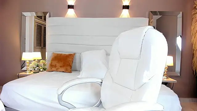 maturexxx  online show from September 18, 8:18 pm