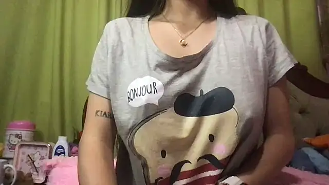 miia rose  online show from April 5, 8:30 pm