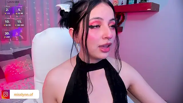 Missslynnn online show from December 18, 6:18 am