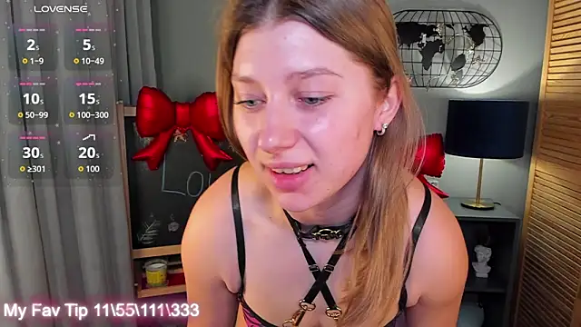 katymeaw online show from February 18, 1:38 am