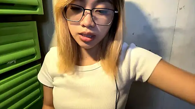 LenoraFrailey online show from January 9, 4:39 am