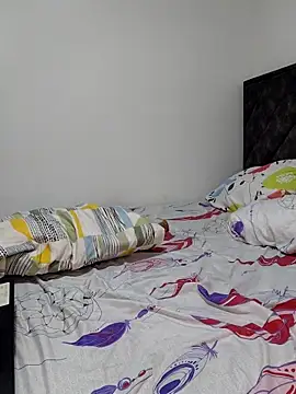 MMia 18 online show from February 5, 9:56 am