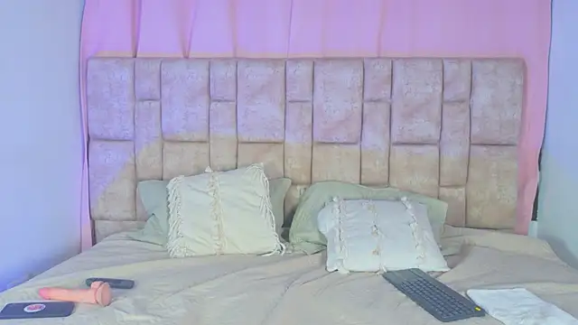 NanyMatrioska online show from April 8, 3:52 am